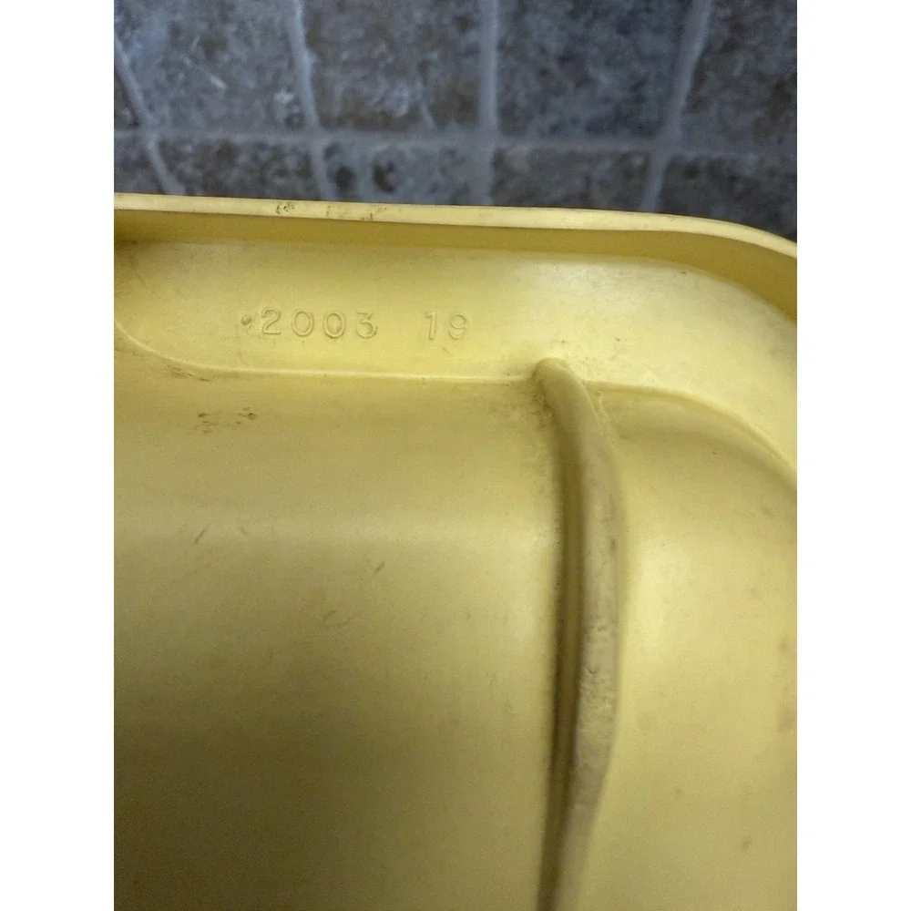 Vintage‎ Rubbermaid Dust Pan Heavy Hard Rubber #2003 19 Yellow